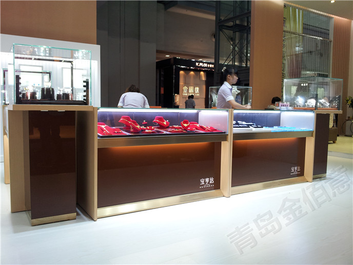 宝亨达珠宝展柜